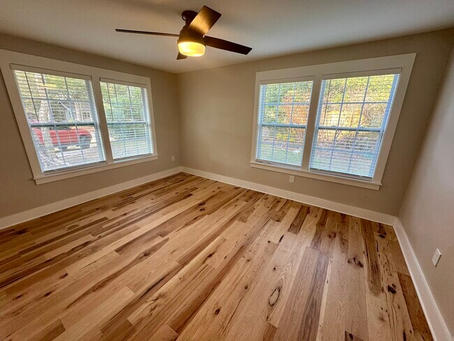 Building Photo - 511 Liberty St