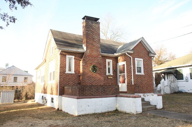 Building Photo - 119 Observatory Ave