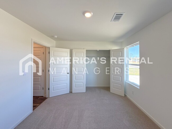 Building Photo - Modern 2 Bed, 1 Bath New Construction Home...