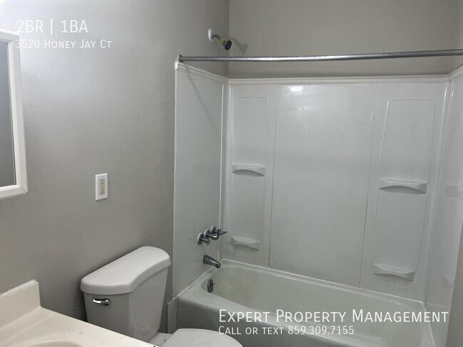 Building Photo - 3520 Honey Jay Ct