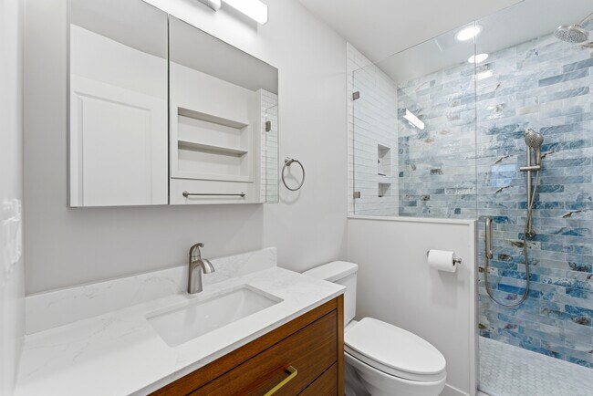 Building Photo - 1153 Buccaneer Dr