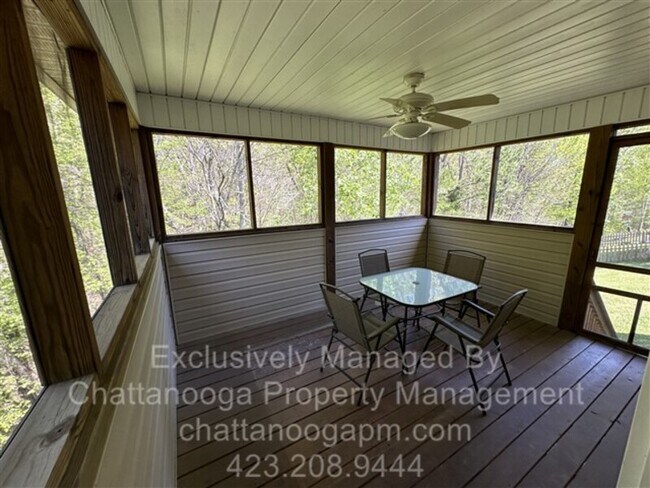 Building Photo - 87 Manor Dr
