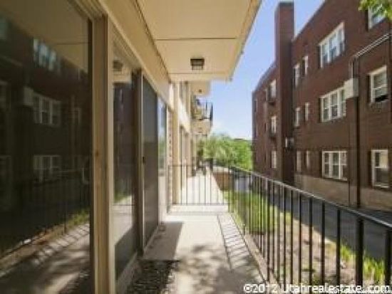 Building Photo - 143 E 1st Ave