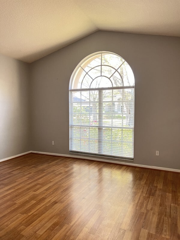 Building Photo - 8080 St Andrews Cir