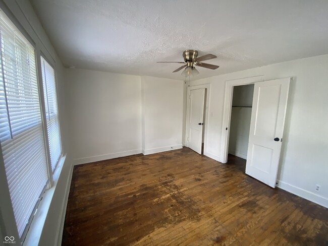 Building Photo - 5275 N College Ave