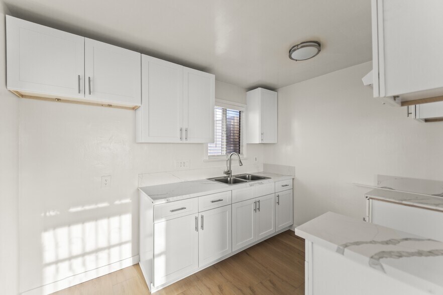 Building Photo - 8006 S New Hampshire Ave