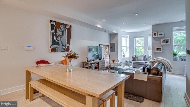 Building Photo - 2003 1st St NW