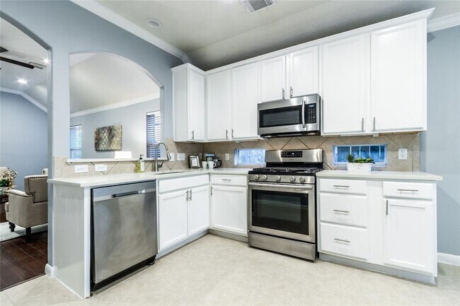 Building Photo - 22338 Highland Point Ln