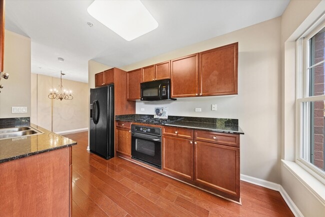 Building Photo - 255 E Liberty Dr