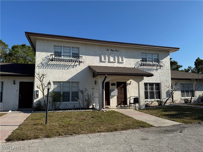 Building Photo - 1057 Southdale Rd