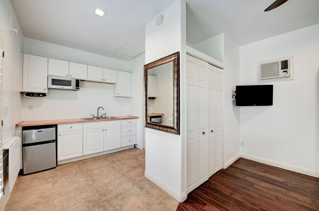 Building Photo - Amazing LARGE home in Ladera Ranch!