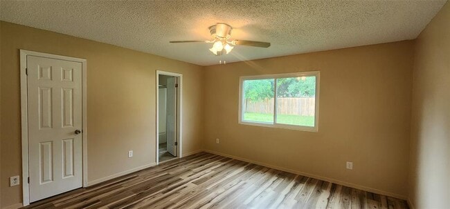 Building Photo - 1804 Greenhill Dr