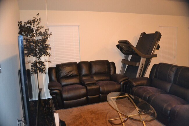 Building Photo - Gorgeous Corner Lot w/ Solar Panels