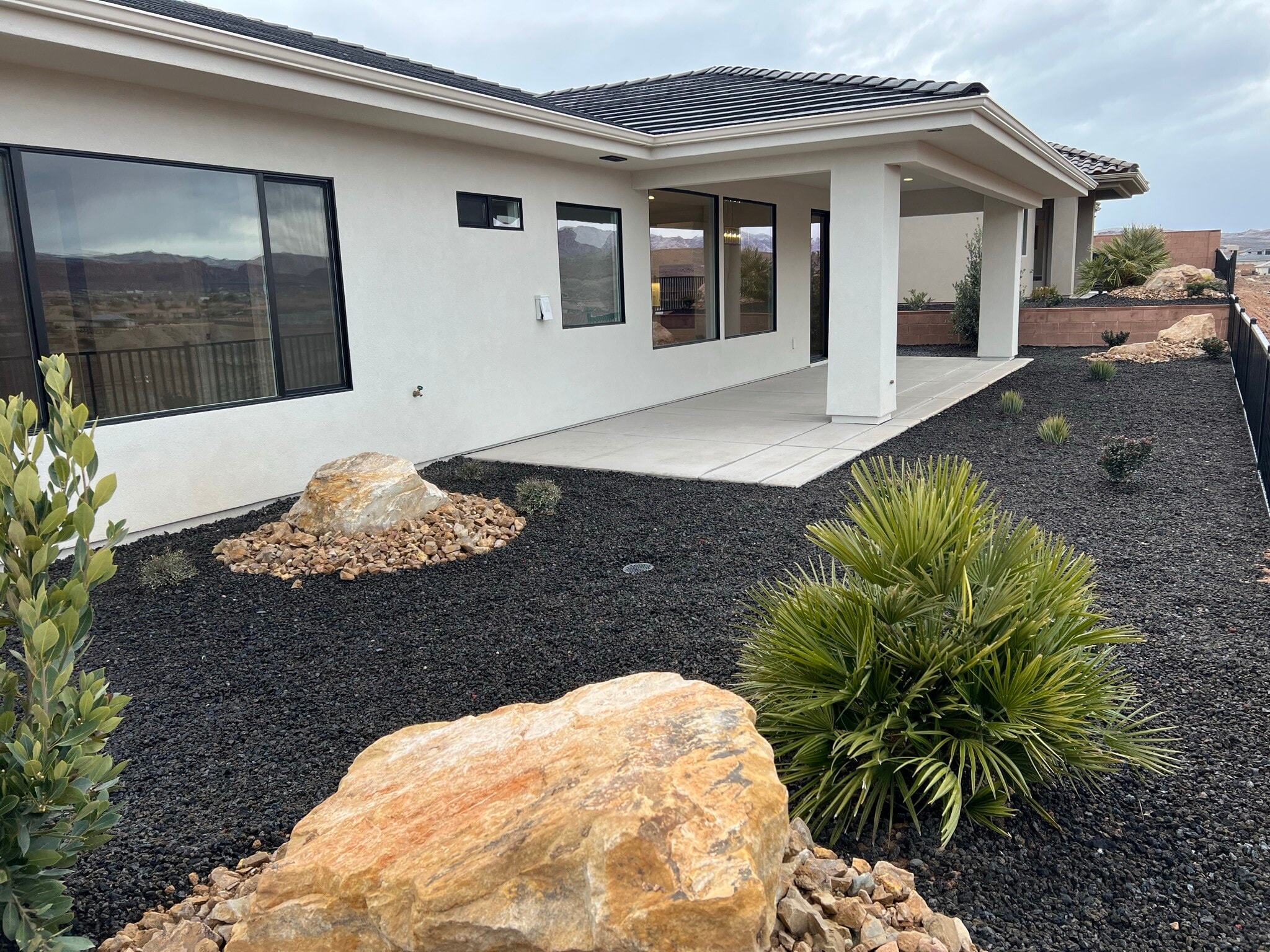 Building Photo - 2744 W Columbo Ln