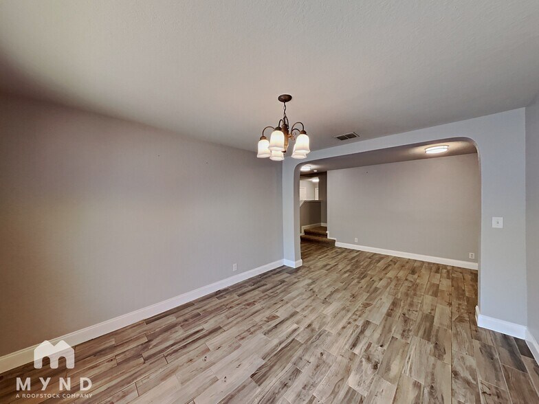 Building Photo - 7119 Capricorn Way