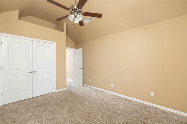 Building Photo - 13427 Meadow Ridge