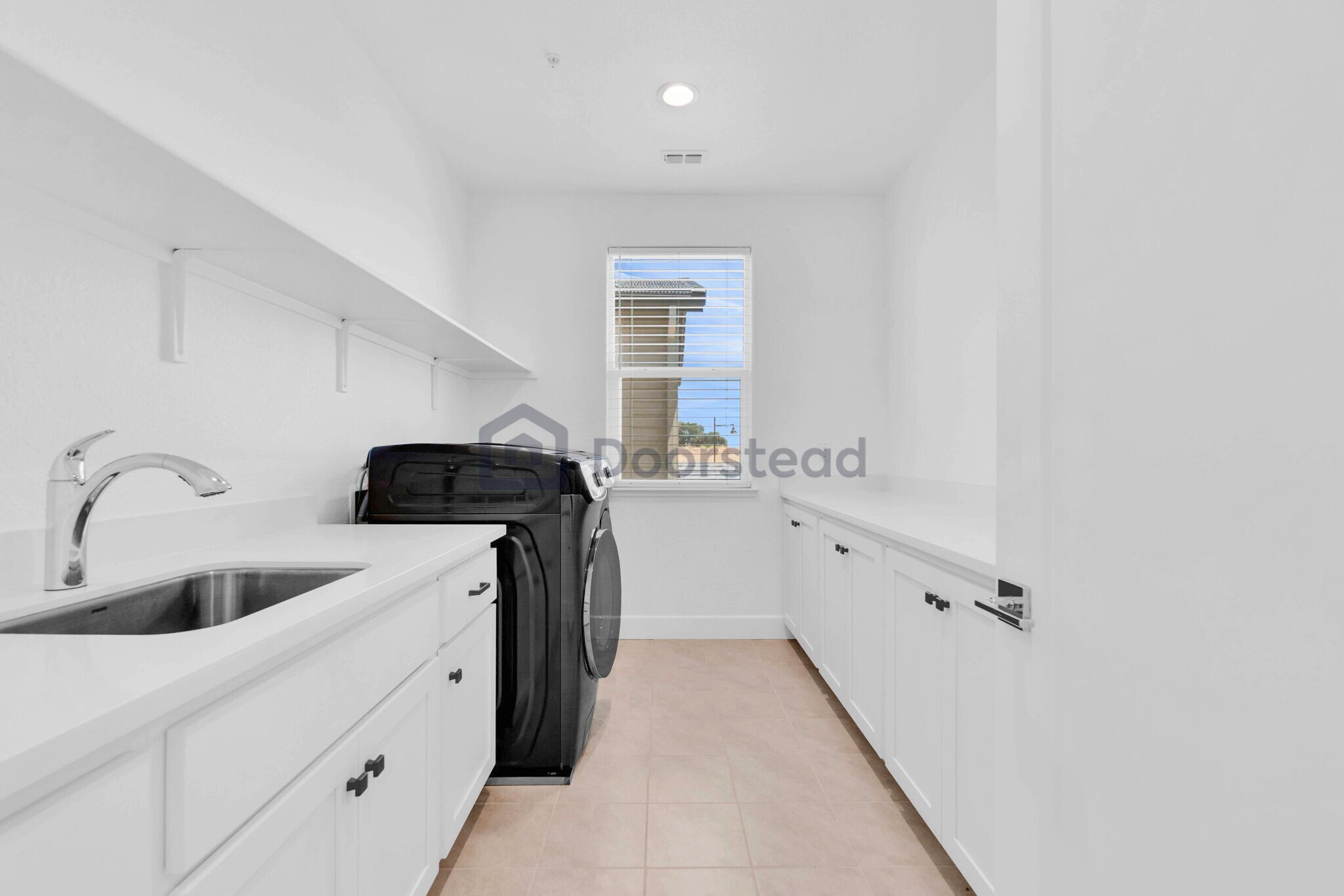 Building Photo - 16819 Karsen Ln