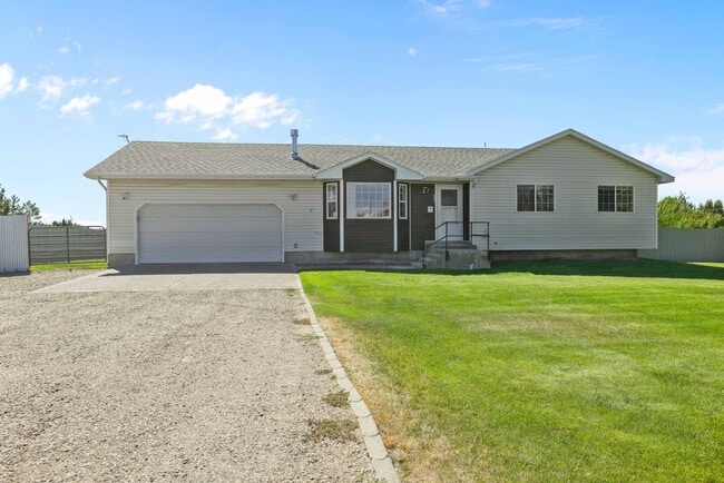 Primary Photo - 5 Bed 3 Bath Home in Rigby