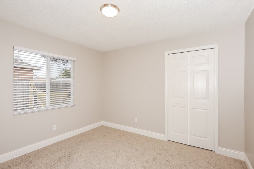 Building Photo - 12128 Buffington Ln