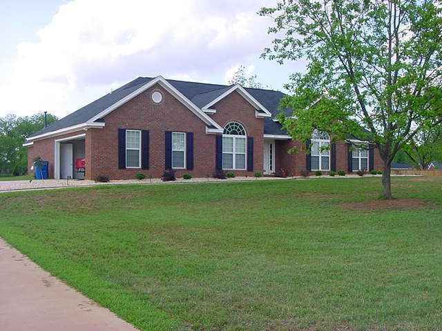 Primary Photo - 215 Ambleside Dr