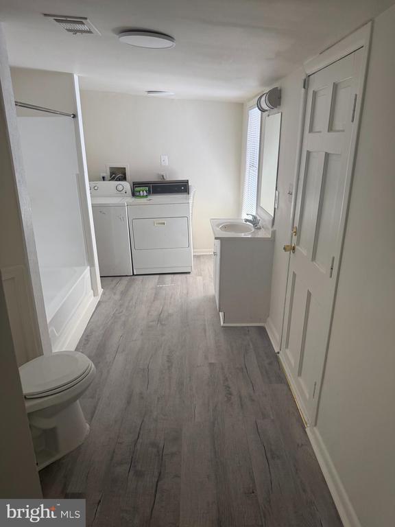 Building Photo - 110 S Jefferson St