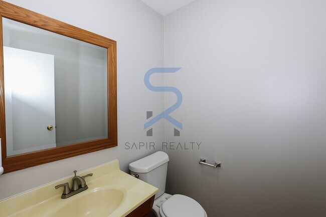 Building Photo - 8427 Attleboro Dr