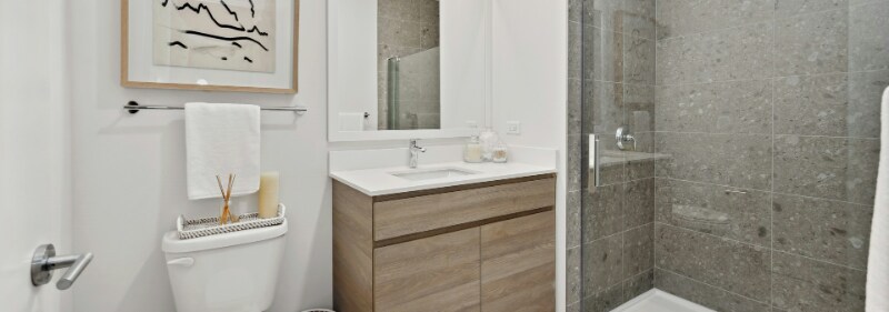 Building Photo - 813 N Wells St