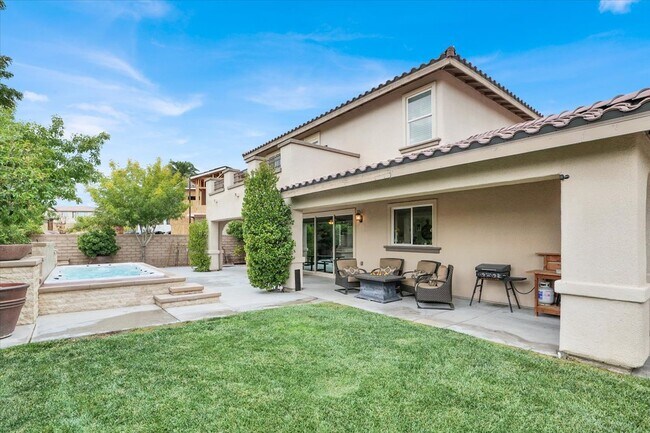 Building Photo - 12057 La Palmera Ave