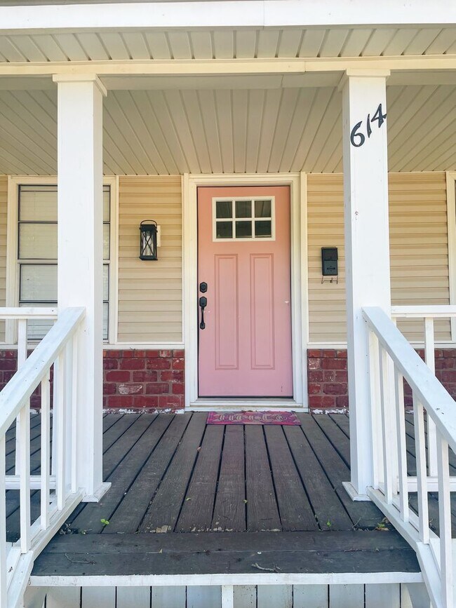 Building Photo - Beautiful 2 bedroom in Collinsville