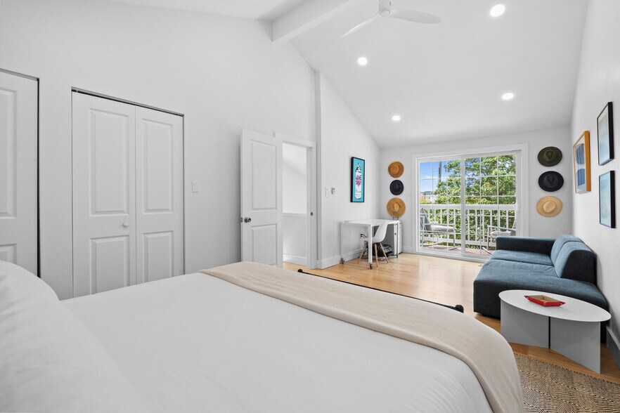 Building Photo - 9417 Winchester Ave