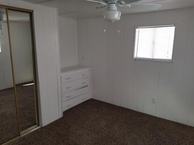 Building Photo - Bullhead City!  2 Bedroom Mobile