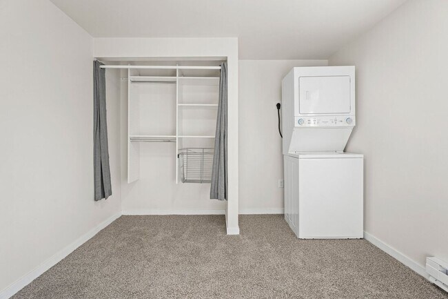 Building Photo - 1314 N Gammon Rd