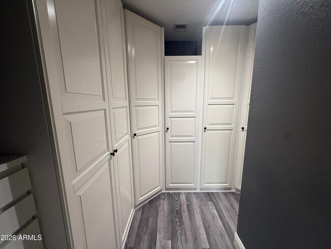 Building Photo - 1567 N Tucana Ct