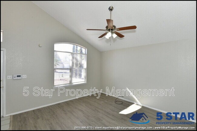 Building Photo - 12257 Robert Dahl Dr