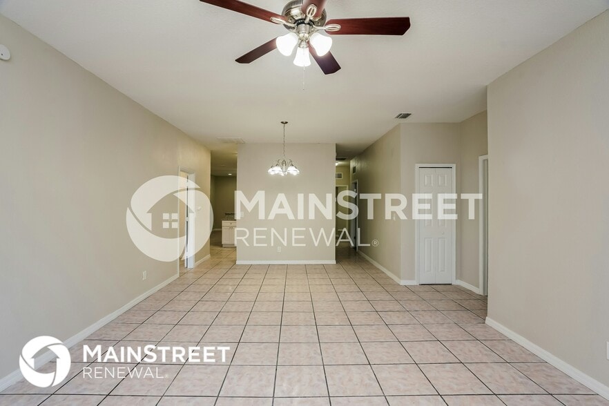 Building Photo - 4042 18th Ave S