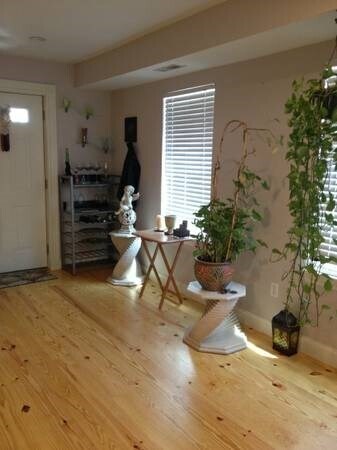 Building Photo - 32 Tufts Ave