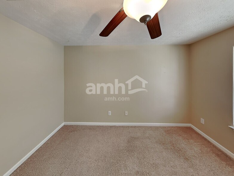 Building Photo - 4006 Pennick Ct