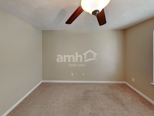 Building Photo - 4006 Pennick Ct