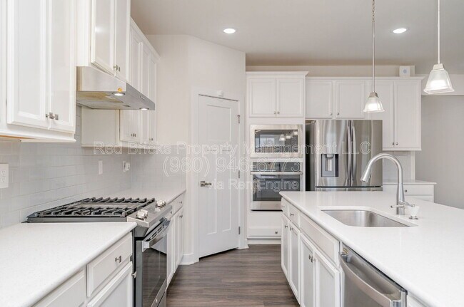 Building Photo - 7214 Waterwheel St SW