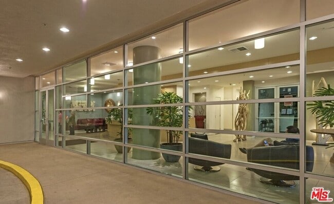 Building Photo - 267 San Pedro St