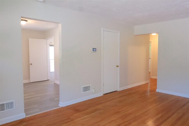 Building Photo - 4300 Begg Blvd