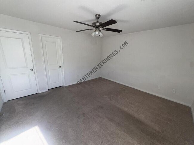 Building Photo - 403 Mistywood Dr