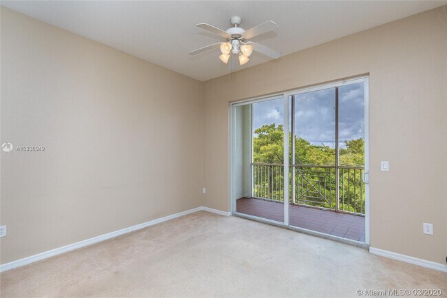 Building Photo - 3600 Oaks Clubhouse Dr