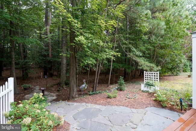 Building Photo - 28463 Pinehurst Cir