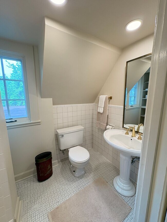 Building Photo - One Of Kind Home In Hedgemore Acres Subdivision! Gated! Landscaping Included! Over 5,000 Sq Ft! M...