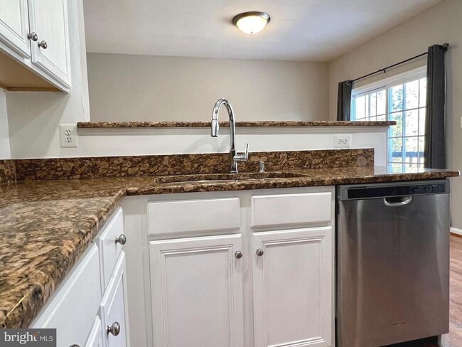 Building Photo - 21831 Ladyslipper Sq