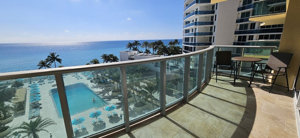 Building Photo - 2501 S Ocean Dr
