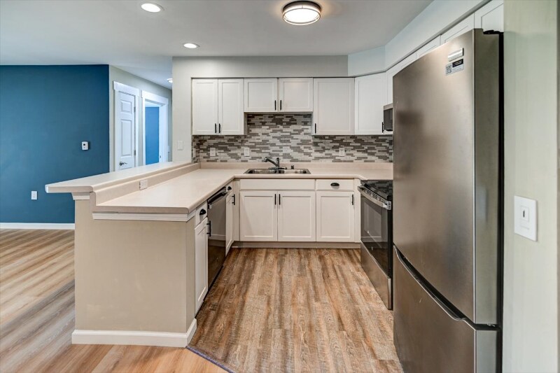 Building Photo - 201 Kearney Way