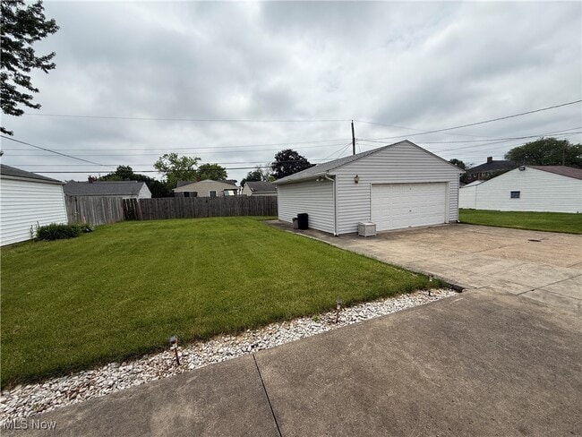 Building Photo - 11329 Gabriella Dr