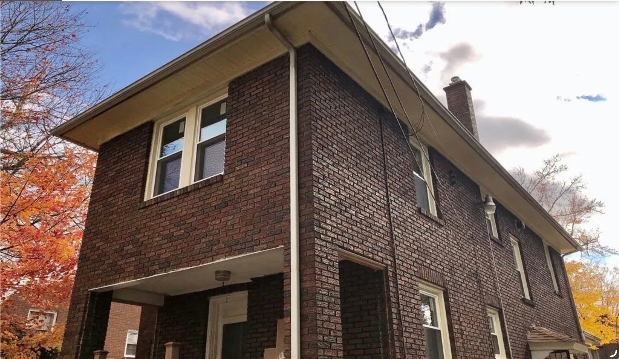 Building Photo - 280 Upland Ave